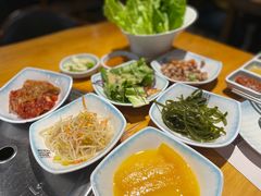 -唯成•韩国炭火烤肉 유성고기