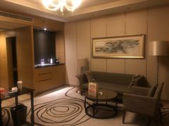 -天津梅江中心皇冠假日酒店