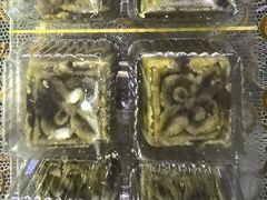 -新月蛋糕西点专卖店(大麦街店)