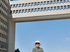 -霍尔果斯国门景区