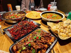 芋儿肥肠鸡-泥糊破店小酒馆·团建聚餐(南京西路店)