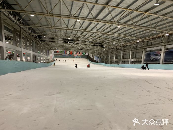 乔波室内滑雪场图片