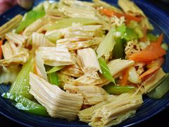 -缘福乡村铁锅炖民宿(八达岭店)
