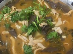 -余杨鸭鸭餐厅