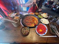 -萍姐火锅·公路夜市(武汉首店)