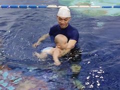 -蓝旗游泳·青训·亲子水域中心(方庄中心)