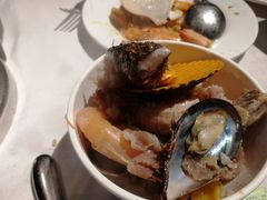 -领鲜活海鲜榴莲自助火锅(东门店)