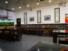 大堂-牛一嘴·兰州牛肉面·大盘鸡(财富中心店)