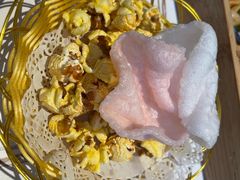 -阿瓦山寨·湘菜现炒·剁椒鱼头王(咸阳总店)