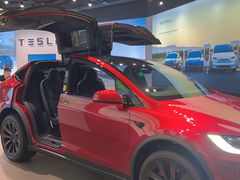 -TESLA 特斯拉(上海太古汇体验店)