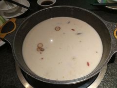-煲宫猪肚鸡(昆山金鹰国际购物中心店)