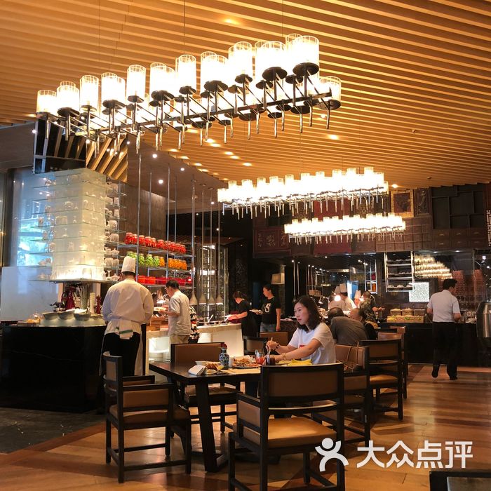 广州丽思卡尔顿自助餐图片