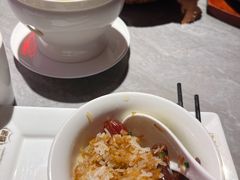 广式腊味煲仔饭-啫神·广州地标美食(北京路店)