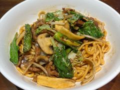 生爆牛肉面-寻裕记·现炒浇头面(人民广场店)