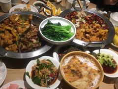 -小鱼小牛·鱼牛干锅·脆鱼火锅(世欧广场店)