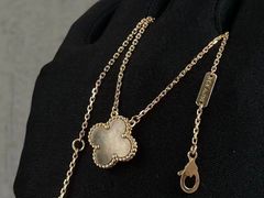-星裳二手奢侈品回收鉴定(新华路店)