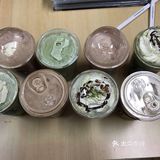 办公室有同事光荣退休了，老板请了下午茶，现在星巴克外
