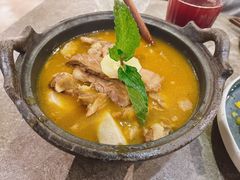 酸木瓜炖牛腩-半山腰·云南菜(侨福芳草地店)