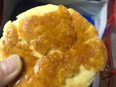 金翡翠老婆饼-香港元朗荣华月饼(十八甫路店)