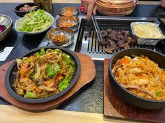 -臻牛烤肉