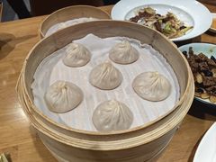 -乐忻皇朝(上海中心大厦店)