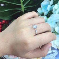 -威德钻石-克拉钻大本营(南京东路店)