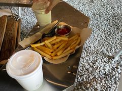 -J Create城市露营咖啡·简餐·宠物(上海动物园店)