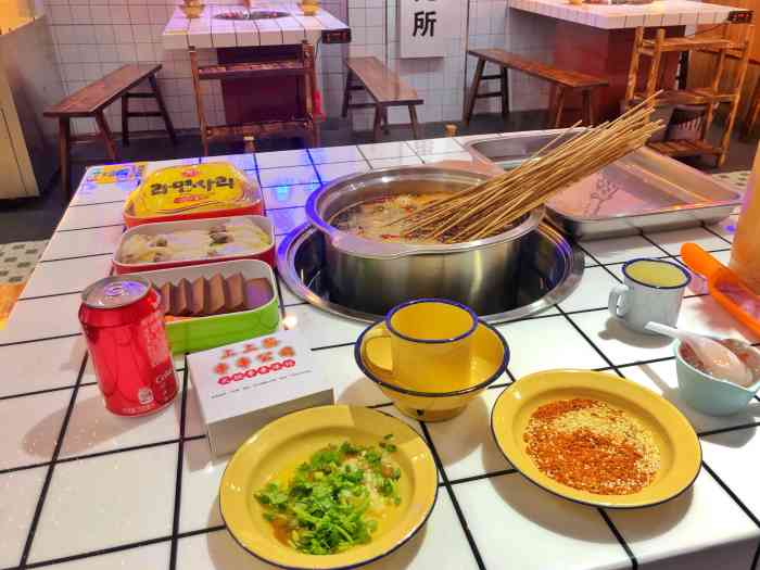 上上签串串公司·火锅串串酒馆-"第一次来这家店,老板娘很好,串串的