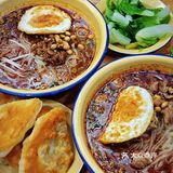 小巷里的酸辣粉！超好吃！😋