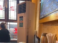 -富正毅三下锅·湘西韵味(天门山索道店)