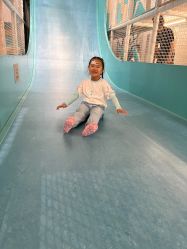 -奈尔宝·儿童乐园·亲子餐厅(鄞州万达店)