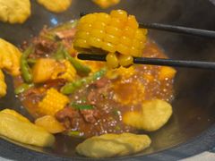 -袁小二大东北铁锅炖(吉祥村总部)