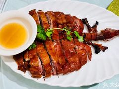 -品悦酒店(三林古镇店)