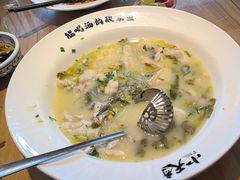 -严记小天府酸菜鱼(西四路店)
