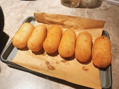 -沪小胖小龙虾(淮海中路旗舰店)