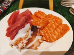 三文鱼刺身-北京希尔顿逸林酒店-逸轩西餐厅-自助餐厅