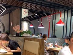 大堂-叶派龙虾•招牌香辣蟹·海鲜(中海国际店)