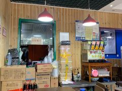 大堂-内蒙焖面大盆骨餐馆(山大路店)
