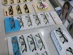 -视野联行眼镜·蔡司·尼康·豪雅·依视路(青浦宝龙店)