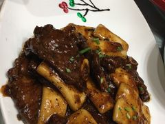 牛仔骨炒年糕-930私房菜(欧阳路店)