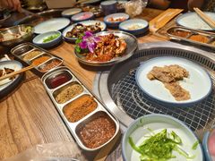 -明洞阿姨·韩式酱蟹烤肉·创意料理(三元桥店)