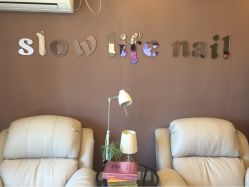 Slowlife Nail 慢生活美甲-S · Nail 自助美甲美睫
