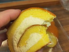 黄金瑞士卷蛋糕-泸溪河桃酥(长乐路店)