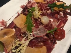J5火腿-查特花园美食广场(西单大悦城店)