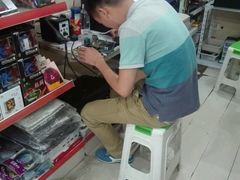 -鸿准通信科技·忠诚手机电脑维修中心(三林店)