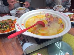 -川流不息·地道川菜·小龙虾(松东路店)