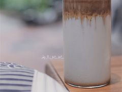 -Line 咖啡(石厦花园店)