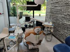 -维乐口腔(格林门诊长宁店)