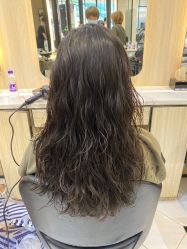 -HAIR CORNER