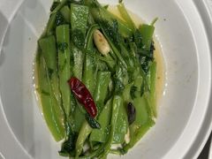 -艳阳天民俗村(公园路店)